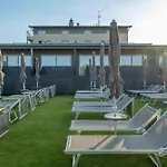 Aurora Apartmanhotel 3*