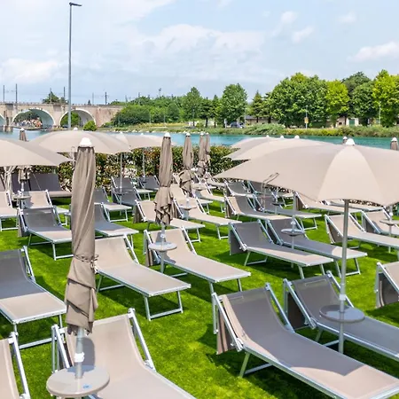 Aurora Apartahotel 3*