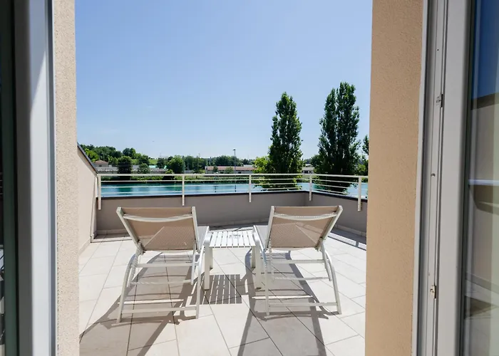 Aurora 3* 페스키에라델가르다