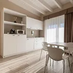 Aurora 3*