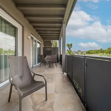 Aurora Ξενοδοχείο με διαμερίσματα Πεσκιέρα ντελ Γκάρντα