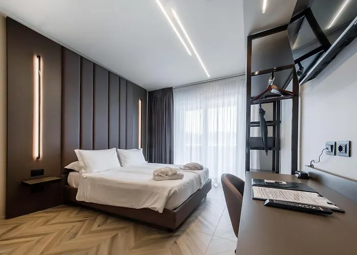 Aurora Aparthotel
