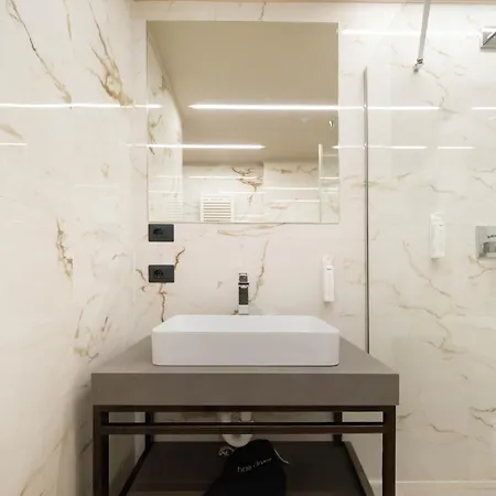 Aurora Apartmanhotel 3*