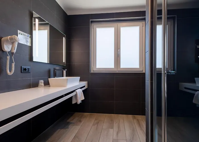 Aurora Peschiera del Garda