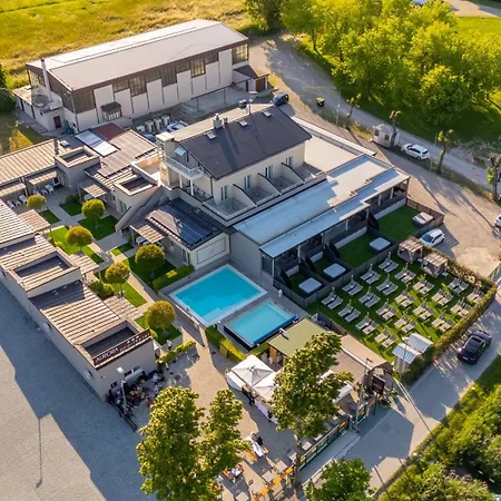 Aparthotel Aurora 3*