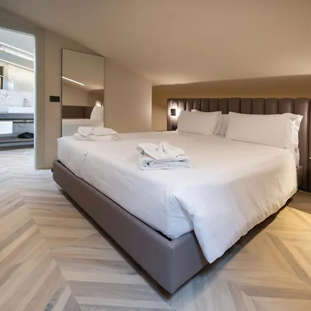 Aurora Aparthotel 3*