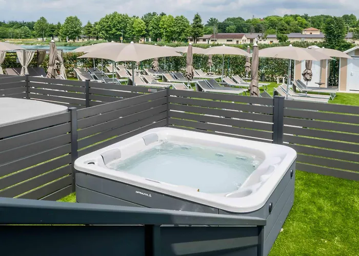 Aparthotel Aurora 3*